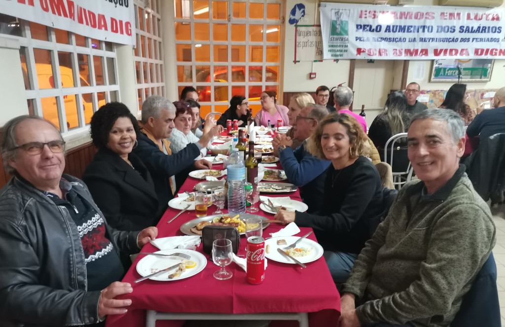 Sindicato da hotelaria do Algarve juntou trabalhadores do sector num jantar em Faro