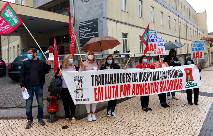 Protesto nos hospitais privados contra salários muito baixos